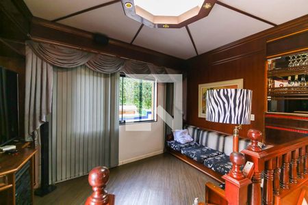 Casa à venda com 357m², 4 quartos e 6 vagasSala