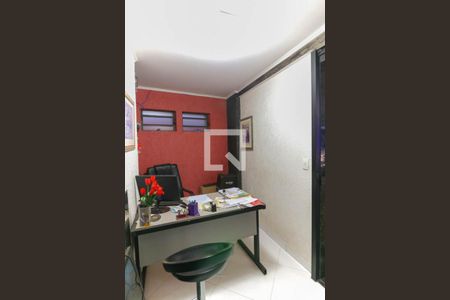 Casa à venda com 357m², 4 quartos e 6 vagasEscritório da garagem