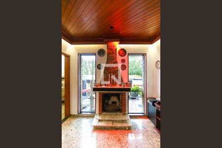 Casa à venda com 357m², 4 quartos e 6 vagasDetalhe Sala