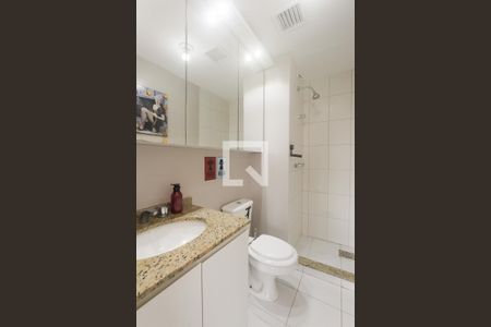 Apartamento à venda com 82m², 2 quartos e 1 vagabanheiro social