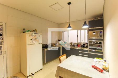 Casa para alugar com 300m², 2 quartos e 1 vaga Casa para alugar com 300m², 2 quartos e 1 vagaCozinha