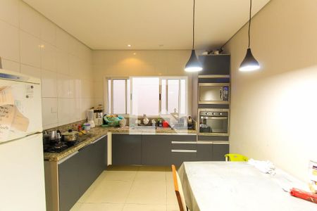 Casa para alugar com 300m², 2 quartos e 1 vaga Casa para alugar com 300m², 2 quartos e 1 vagaCozinha