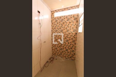 Casa para alugar com 300m², 2 quartos e 1 vaga Casa para alugar com 300m², 2 quartos e 1 vagaBanheiro 2