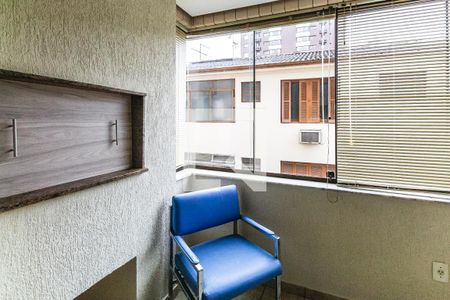 Sacada da sala de apartamento para alugar com 2 quartos, 80m² em São João, Porto Alegre