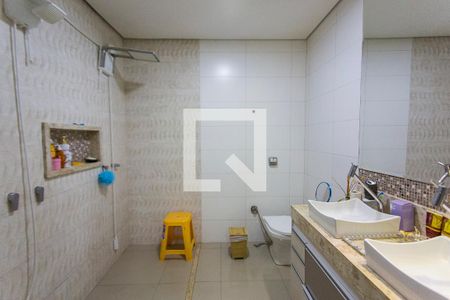 Casa para alugar com 200m², 4 quartos e 3 vagasBanheiro da Suite 2