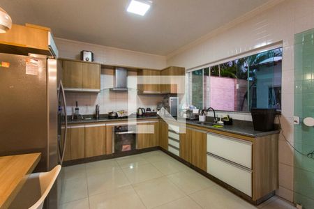 Casa para alugar com 200m², 4 quartos e 3 vagasCozinha