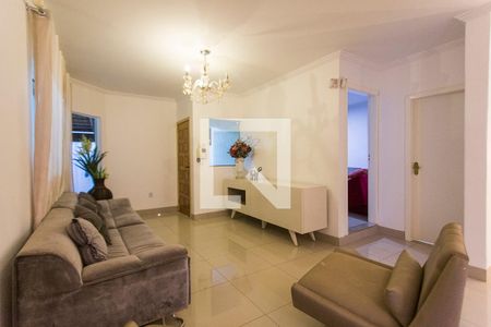 Sala 1 de casa para alugar com 4 quartos, 200m² em Jardim Europa, Uberlândia