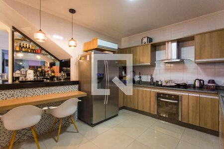 Casa para alugar com 200m², 4 quartos e 3 vagasCozinha