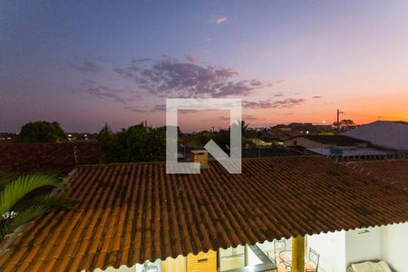Casa para alugar com 200m², 4 quartos e 3 vagasVista da Varanda do Quarto 4