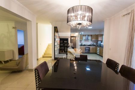 Sala 1 de casa para alugar com 4 quartos, 200m² em Jardim Europa, Uberlândia