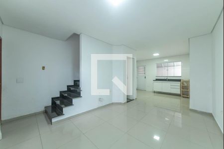 Sala de casa para alugar com 2 quartos, 100m² em Vila Nair, São Paulo