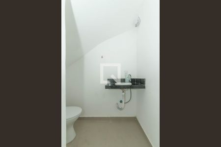 Lavabo de casa para alugar com 2 quartos, 100m² em Vila Nair, São Paulo