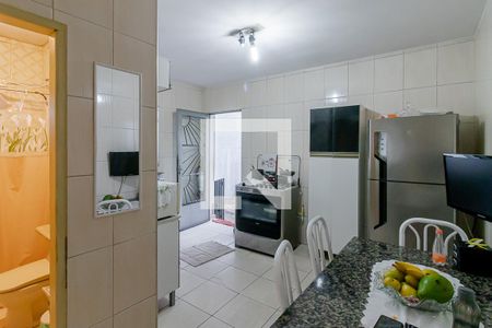 Casa à venda com 260m², 3 quartos e 5 vagas Casa à venda com 260m², 3 quartos e 5 vagasCozinha Casa 2