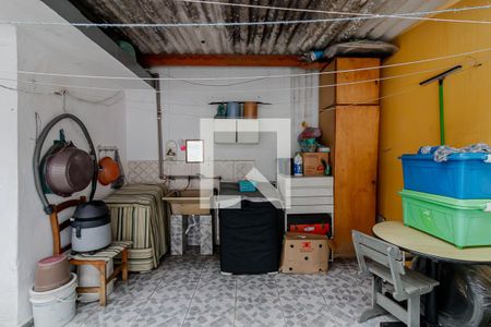 Casa à venda com 260m², 3 quartos e 5 vagas Casa à venda com 260m², 3 quartos e 5 vagasQuintal - Área de Serviço