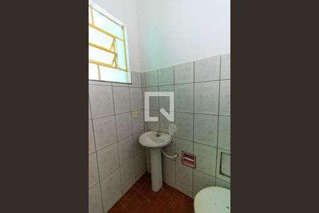Banheiro de casa para alugar com 1 quarto, 45m² em Parque Sao Rafael, São Paulo