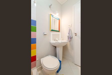 Apartamento à venda com 172m², 3 quartos e 1 vagaBanheiro Social