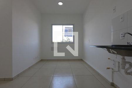 Sala/ Cozinha de apartamento para alugar com 2 quartos, 38m² em Vila Nova das Belezas, São Paulo