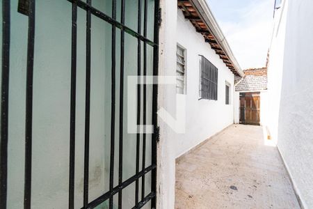 Casa à venda com 300m², 3 quartos e 4 vagasCorredor Lateral Externo