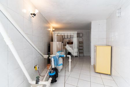 Casa à venda com 200m², 3 quartos e 2 vagasQuarto Fundos
