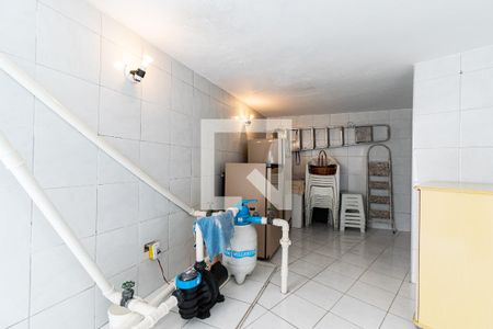 Casa à venda com 200m², 3 quartos e 2 vagasQuarto Fundos