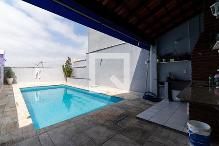 Casa à venda com 200m², 3 quartos e 2 vagasPiscina