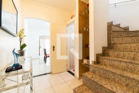 Casa à venda com 200m², 3 quartos e 2 vagasCorredor