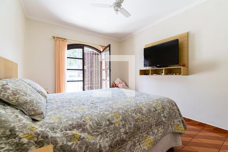 Casa à venda com 200m², 3 quartos e 2 vagasSuíte