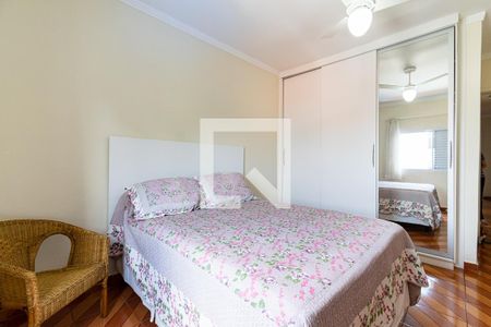 Casa à venda com 200m², 3 quartos e 2 vagasQuarto 3