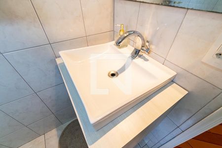 Casa à venda com 200m², 3 quartos e 2 vagasBanheiro Social