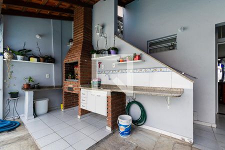 Casa à venda com 200m², 3 quartos e 2 vagasChurrasqueira