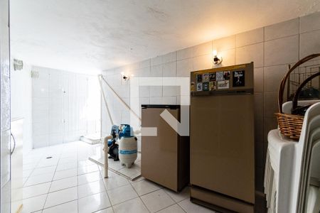 Casa à venda com 200m², 3 quartos e 2 vagasQuarto Fundos