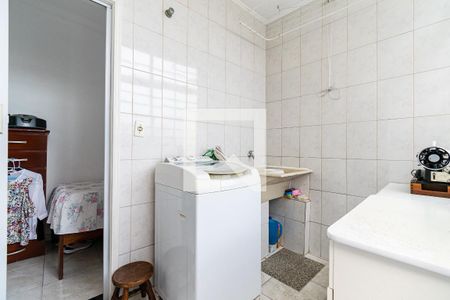 Casa à venda com 200m², 3 quartos e 2 vagasLavanderia