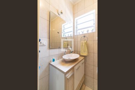 Casa à venda com 200m², 3 quartos e 2 vagasBanheiro da Suíte