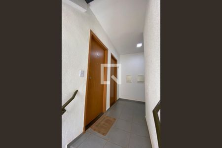 Apartamento para alugar com 42m², 2 quartos e 1 vaga Apartamento para alugar com 42m², 2 quartos e 1 vagaHall de Entrada