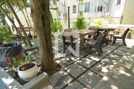 Apartamento para alugar com 67m², 2 quartos e 1 vagaÁrea comum - Piscina