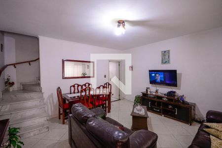 Sala de casa à venda com 3 quartos, 120m² em Vila Gumercindo, São Paulo