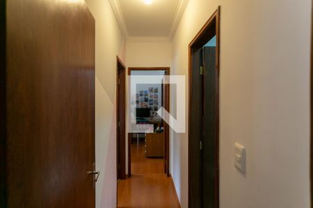 Corredor de apartamento à venda com 2 quartos, 64m² em Colégio Batista, Belo Horizonte