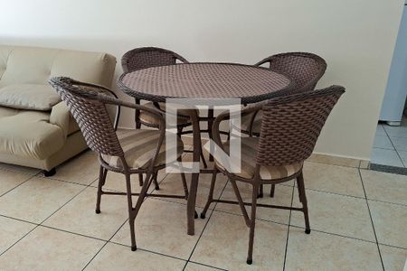 Sala de apartamento para alugar com 2 quartos, 59m² em Ocian, Praia Grande