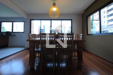 Apartamento à venda com 170m², 3 quartos e 2 vagas Apartamento à venda com 170m², 3 quartos e 2 vagasSala