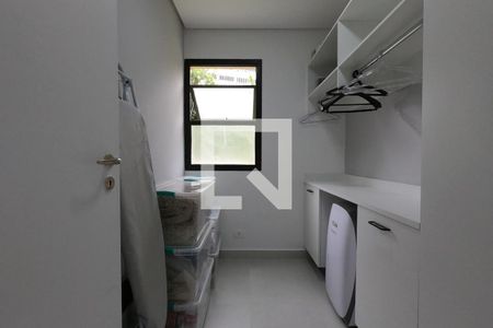 Apartamento à venda com 170m², 3 quartos e 2 vagas Apartamento à venda com 170m², 3 quartos e 2 vagasÁrea de Serviço