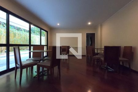 Apartamento à venda com 170m², 3 quartos e 2 vagas Apartamento à venda com 170m², 3 quartos e 2 vagasÁrea Comum