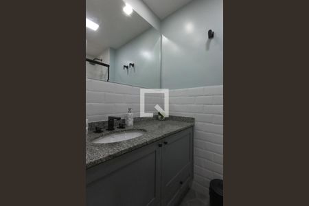 Apartamento à venda com 170m², 3 quartos e 2 vagas Apartamento à venda com 170m², 3 quartos e 2 vagasBanheiro da Suíte 2