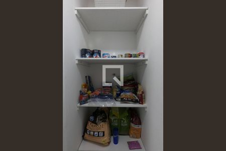 Apartamento à venda com 170m², 3 quartos e 2 vagas Apartamento à venda com 170m², 3 quartos e 2 vagasDespensa