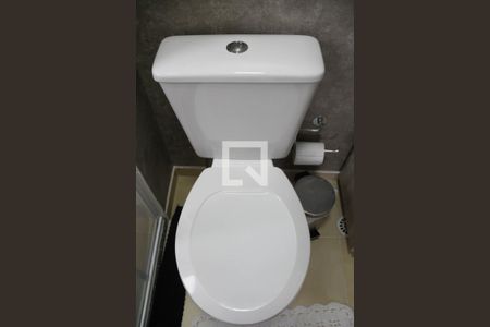 Apartamento para alugar com 71m², 2 quartos e 2 vagas Apartamento para alugar com 71m², 2 quartos e 2 vagasBanheiro da Suíte