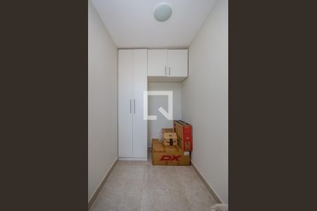 Apartamento à venda com 112m², 3 quartos e 1 vaga Apartamento à venda com 112m², 3 quartos e 1 vagaQuarto de Serviço