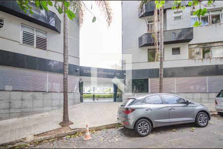 Apartamento à venda com 112m², 3 quartos e 1 vaga Apartamento à venda com 112m², 3 quartos e 1 vagaFachada
