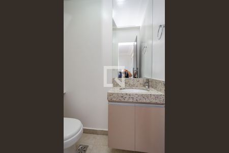 Apartamento à venda com 112m², 3 quartos e 1 vaga Apartamento à venda com 112m², 3 quartos e 1 vagaBanheiro de serviço