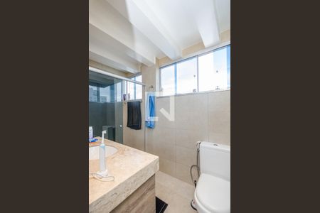 Apartamento à venda com 112m², 3 quartos e 1 vaga Apartamento à venda com 112m², 3 quartos e 1 vagaBanheiro da Suíte