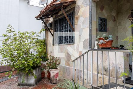 Casa para alugar com 150m², 3 quartos e sem vagaQuintal