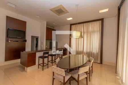 Apartamento à venda com 350m², 3 quartos e 5 vagasÁrea comum - Salão de festas